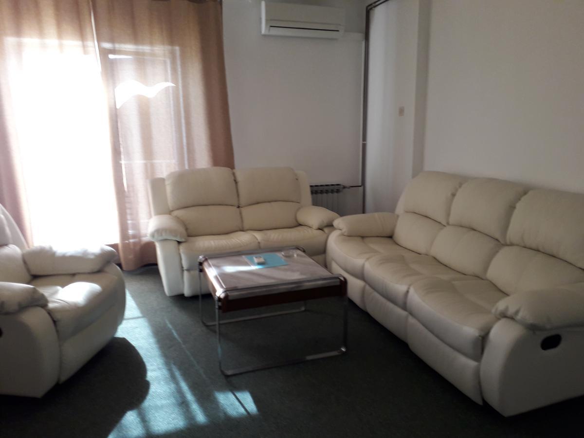 Apartments And Rooms Haludovo - Ribarsko Selo Malinska Kültér fotó