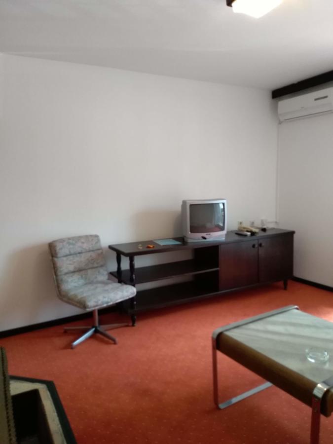 Apartments And Rooms Haludovo - Ribarsko Selo Malinska Kültér fotó
