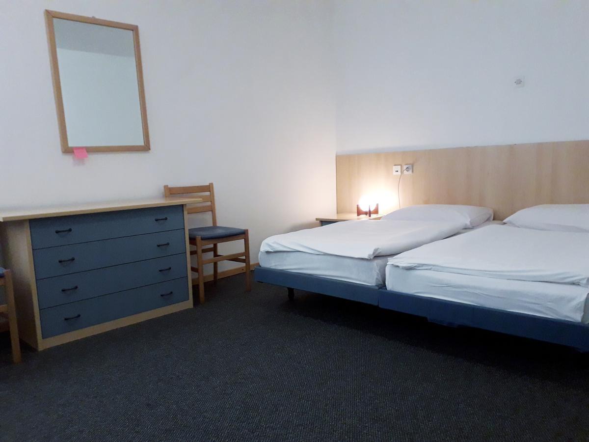 Apartments And Rooms Haludovo - Ribarsko Selo Malinska Kültér fotó