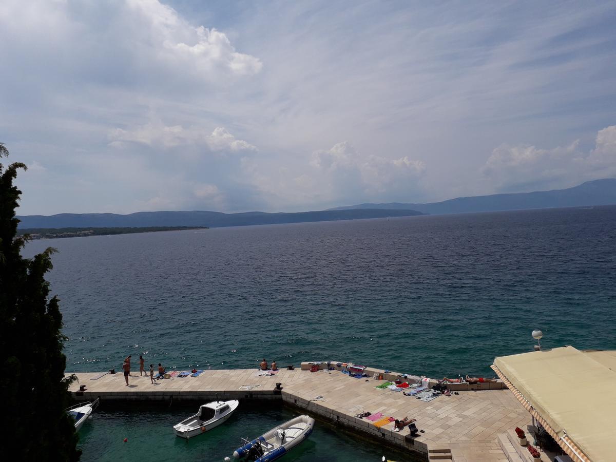 Apartments And Rooms Haludovo - Ribarsko Selo Malinska Kültér fotó