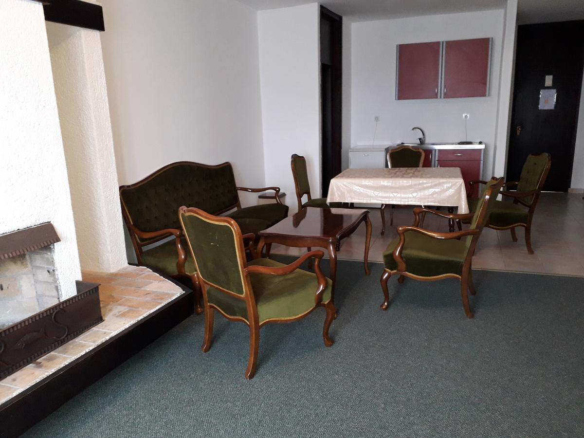 Apartments And Rooms Haludovo - Ribarsko Selo Malinska Kültér fotó